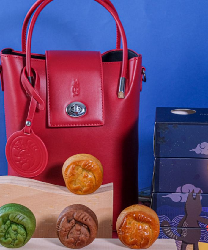 15 Must-Try Mooncakes For Mooncake Festival 2024: Early Bird Discounts & Other Offerings