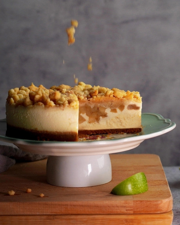 Apple Crumble Cheesecake