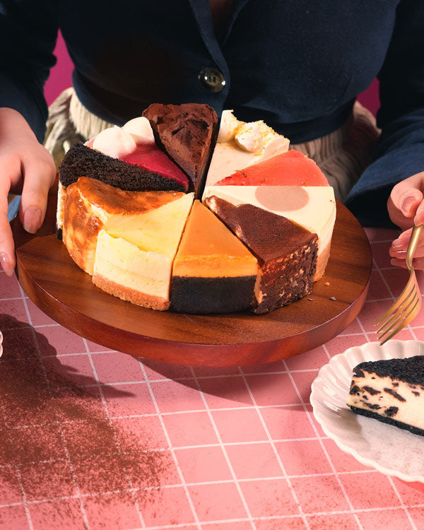 Fickle Feline + Assorted Baked Mooncake Bundle