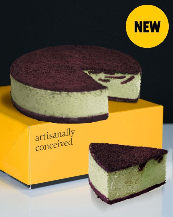Mint Cookies & Cream Cheesecake