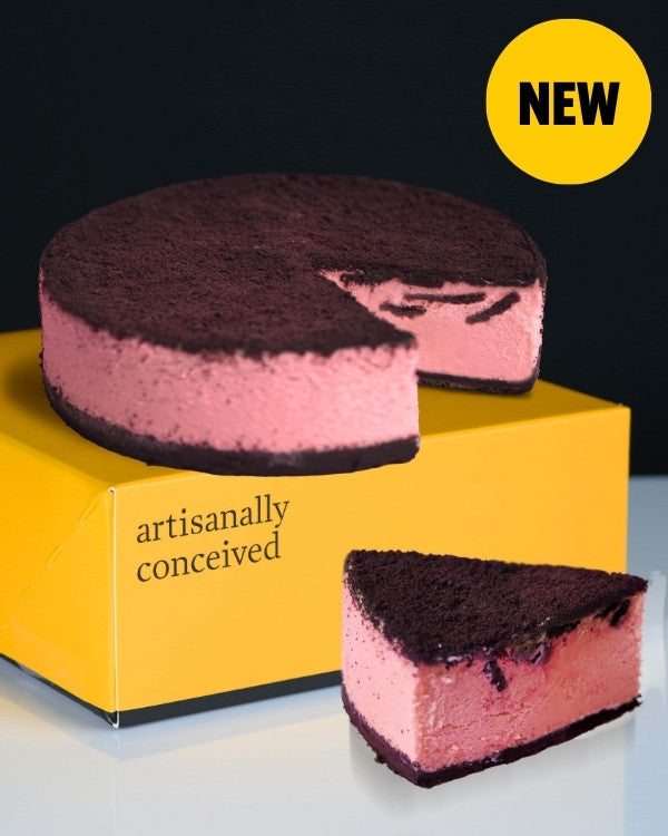 Strawberry Cookies & Cream Cheesecake