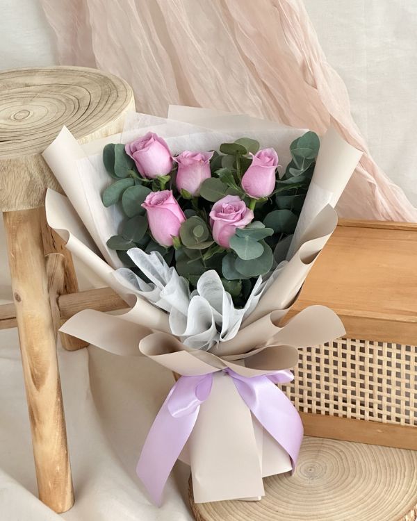 Purple Roses Bouquet (Fresh Flowers)